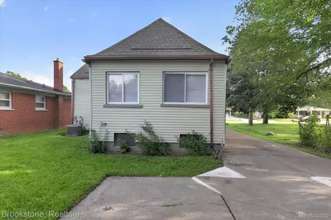 Other - 19064 Toepfer Dr, Eastpointe, MI 48021 photo 17 of 20