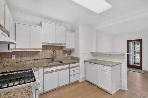 Other - 19064 Toepfer Dr, Eastpointe, MI 48021 photo 5 of 20