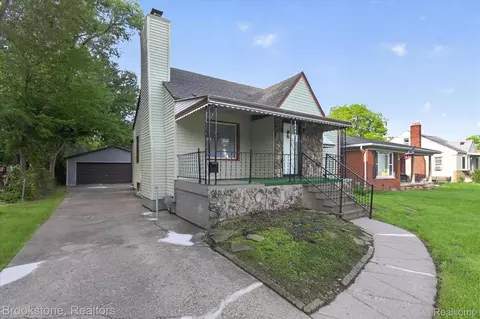 Other - 19064 Toepfer Dr, Eastpointe, MI 48021 photo 3 of 20