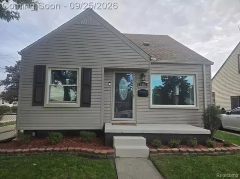 486 Lincoln Ave, Lincoln Park, MI 48146