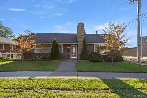8017 Rosedale Blvd, Allen Park, MI 48101