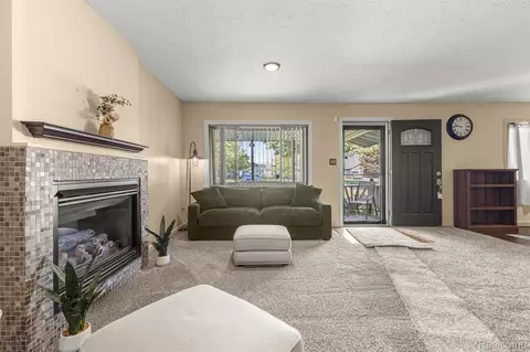 Living - 7841 Monroe Blvd, Taylor, MI 48180 photo 6 of 6