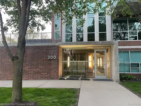 300 Hamilton St #305, Plymouth, MI 48170