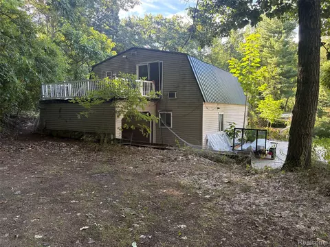 15725 Grey Goose Dr, Spencer, MI 49326