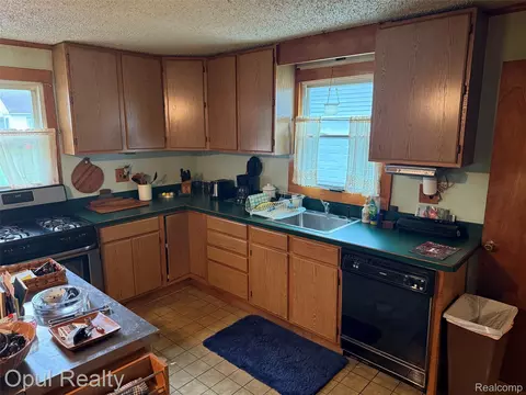 Kitchen - 12208 Hannan Rd, Romulus, MI 48174 photo 1 of 2
