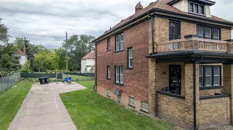 3481 Parker St, Detroit, MI 48214