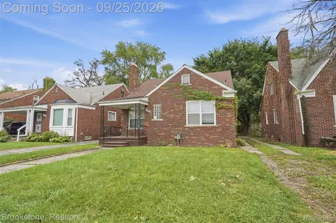 18010 Lesure St, Detroit, MI 48235