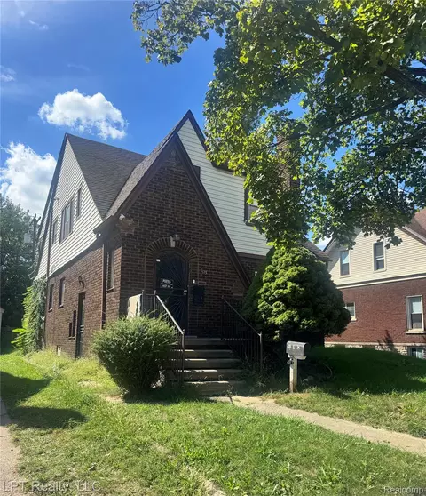 88 Elm St, River Rouge, MI 48218