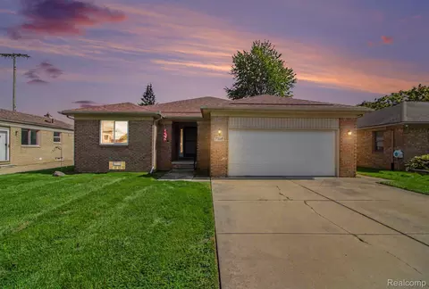 7156 N Gulley Rd, Dearborn Heights, MI 48127