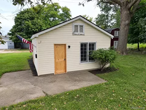 730 10th St, Sebewaing, MI 48759 photo 3