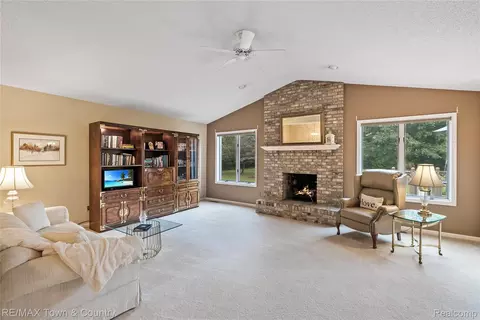 Living - 5464 N Seymour Rd, Flushing, MI 48433 photo 3 of 6