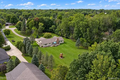 View/Area - 5464 N Seymour Rd, Flushing, MI 48433 photo 1 of 6