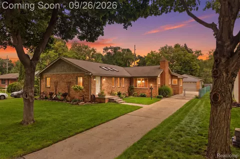 8858 Ball St, Plymouth, MI 48170
