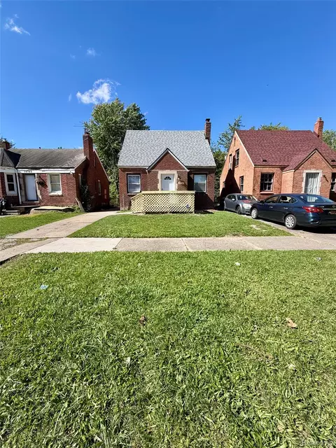 19753 Westphalia St, Detroit, MI 48205