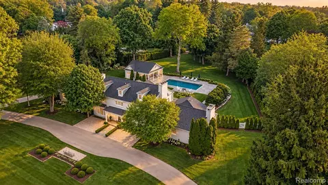 232 Guilford Rd, Bloomfield Hills, MI 48304