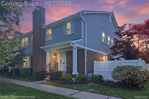 42142 Gladwin St, Northville, MI 48167