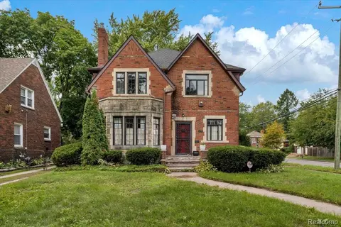 295 Piper Blvd, Detroit, MI 48215