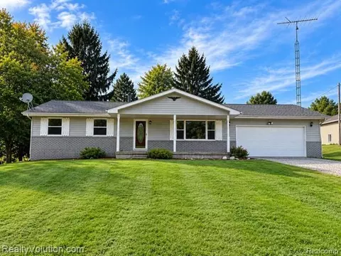 4375 Fish Lake Rd, Deerfield, MI 48461