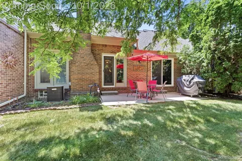 Other - 15744 E Golfview Dr W, Riverview, MI 48193 photo 9 of 10