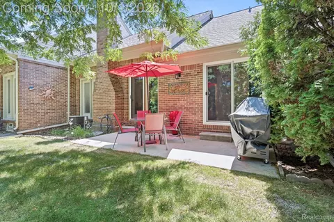 Other - 15744 E Golfview Dr W, Riverview, MI 48193 photo 10 of 10