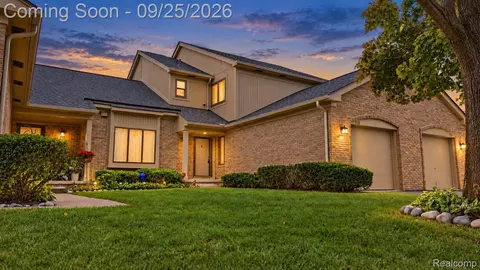 538 Tennyson, Rochester Hills, MI 48307