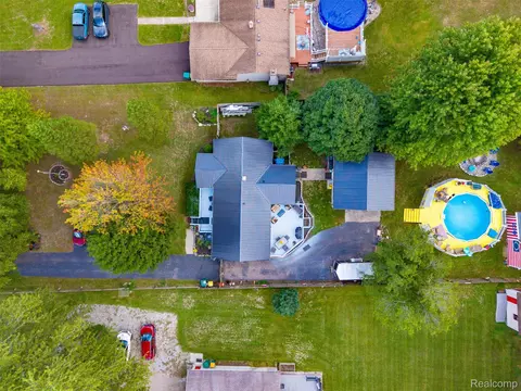 View/Area - 36739 Wick Rd, Romulus, MI 48174 photo 1 of 14