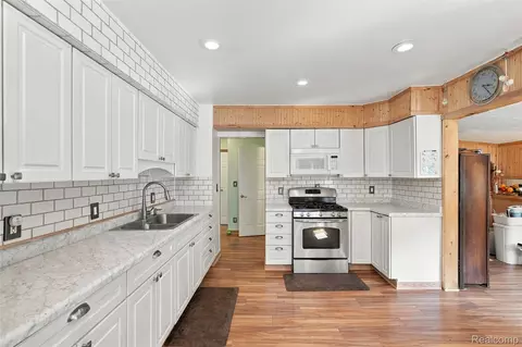 Kitchen - 36739 Wick Rd, Romulus, MI 48174 photo 2 of 3