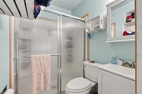 Bath - 36739 Wick Rd, Romulus, MI 48174 photo 1 of 2