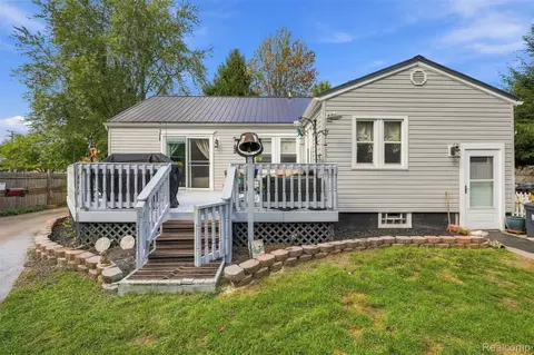 Exterior - 36739 Wick Rd, Romulus, MI 48174 photo 7 of 17