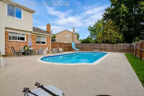 Exterior - 17459 Delaware Ct, Macomb, MI 48044 photo 7 of 7