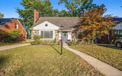 1036 N Denwood St, Dearborn, MI 48128