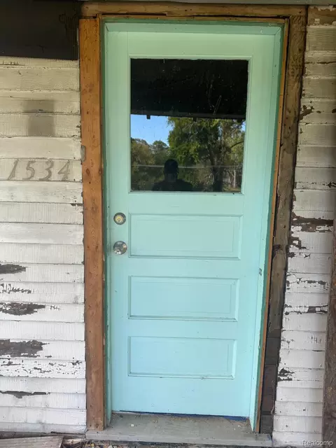 1534 Bennett Ave, Flint, MI 48506 photo 9