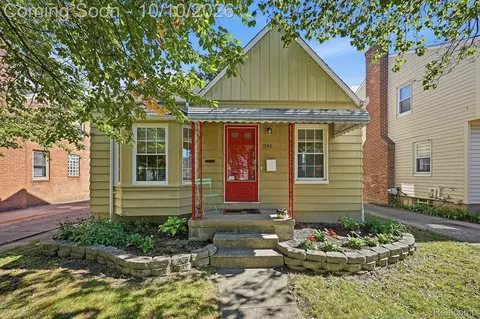 1940 Hyland St, Ferndale, MI 48220