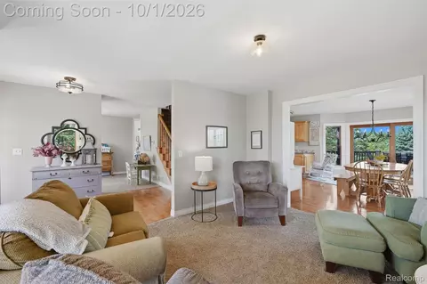 Living - 10777 Mccabe Rd, Green Oak, MI 48116 photo 2 of 2