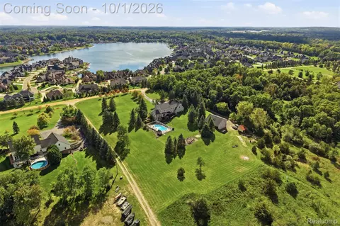View/Area - 10777 Mccabe Rd, Green Oak, MI 48116 photo 2 of 8