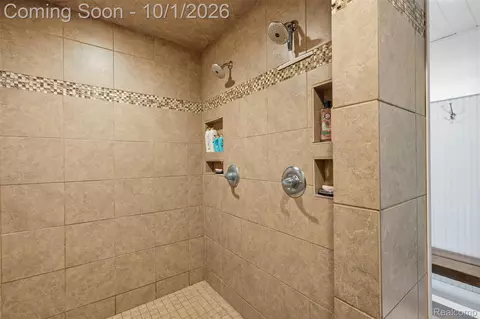 Bath - 10777 Mccabe Rd, Green Oak, MI 48116 photo 5 of 6