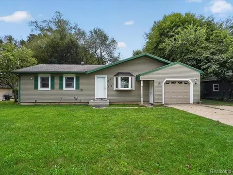 814 Huntington Blvd, Albion, MI 49224
