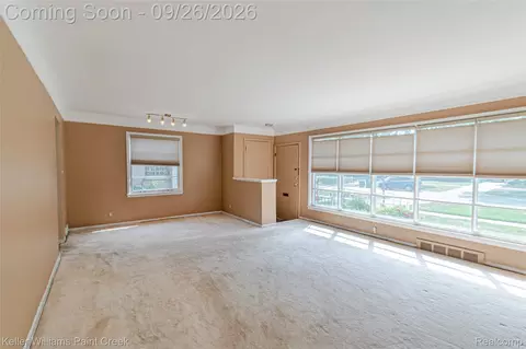 Living - 2425 Derby Rd, Troy, MI 48084 photo 2 of 2