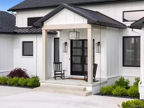 Exterior - 6717 Warner Rd, Pittsfield, MI 48176 photo 2 of 8