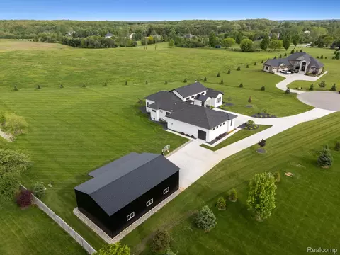 View/Area - 6717 Warner Rd, Pittsfield, MI 48176 photo 4 of 5