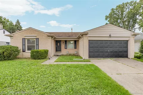 18169 Filmore St, Southfield, MI 48075