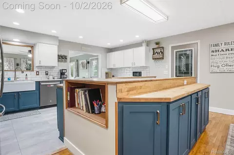 Kitchen - 9205 Warner Rd, Woodhull, MI 48840 photo 4 of 4
