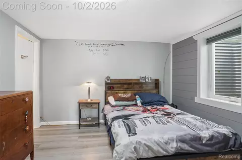 Bedroom - 9205 Warner Rd, Woodhull, MI 48840 photo 3 of 3