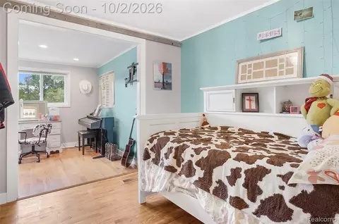 Bedroom - 9205 Warner Rd, Woodhull, MI 48840 photo 2 of 3