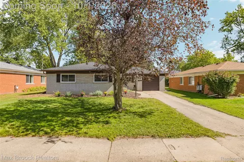23244 Tuck Rd, Farmington Hills, MI 48336
