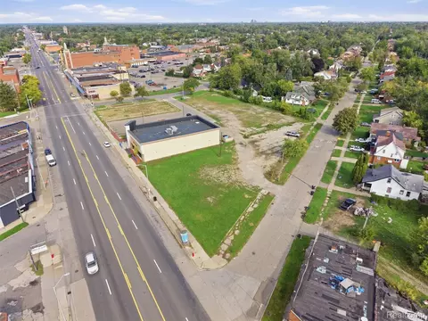 15218 Grand River Ave, Detroit, MI 48227
