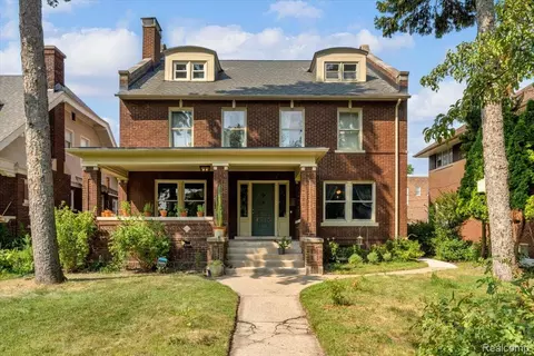 3515 Burns St, Detroit, MI 48214