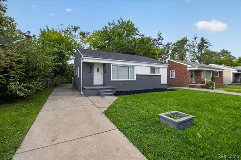 1960 Lexington Pkwy, Inkster, MI 48141