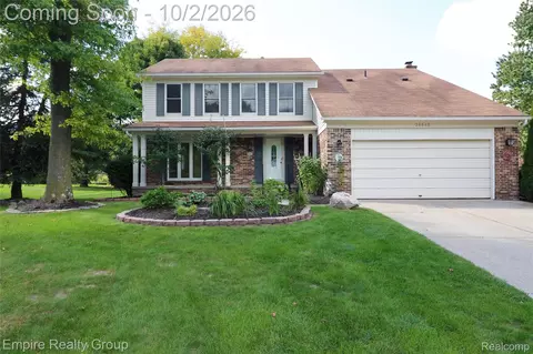 28545 Lake Park Dr, Farmington Hills, MI 48331