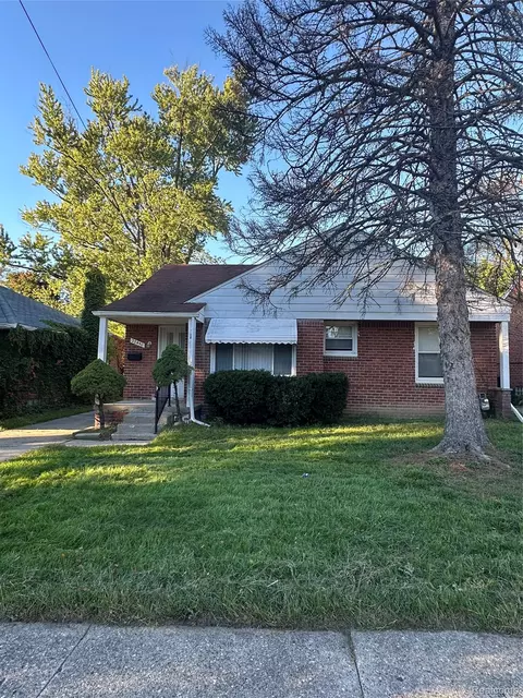 22450 Ray St, Detroit, MI 48223